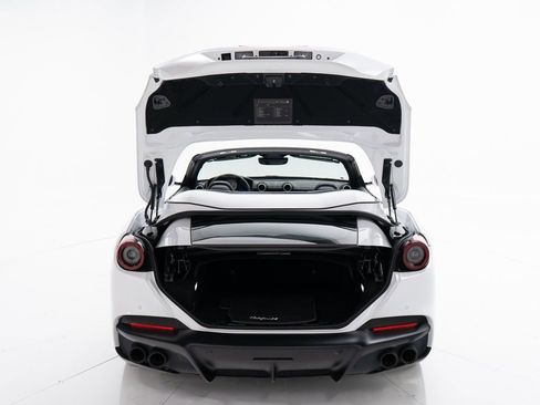 Used 2022 Ferrari Portofino M image 47