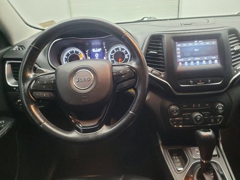 Used 2021 Jeep Cherokee Latitude Plus image 22