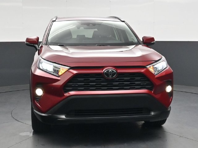 Used 2020 Toyota RAV4 XLE Premium FWD image 10