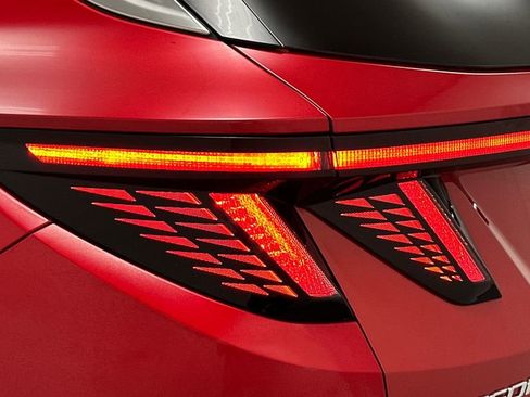 Used 2023 Hyundai Tucson Limited image 25