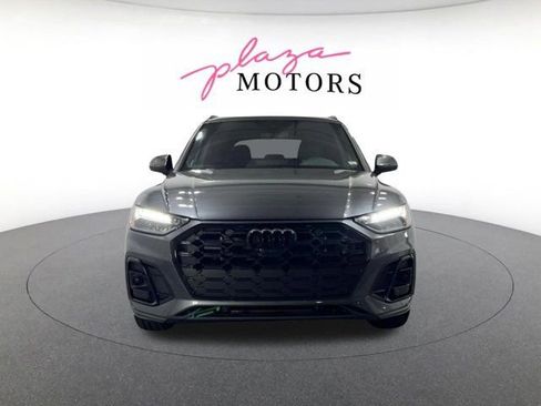 Used 2023 Audi Q5 e Premium Plus w/ Premium Plus Package AWD/4WD image 2