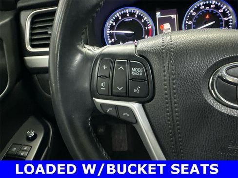 Used 2018 Toyota Highlander XLE image 28