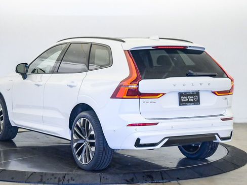 New 2026 Volvo XC60 T8 Ultra w/ Protection Package Premier AWD/4WD image 2