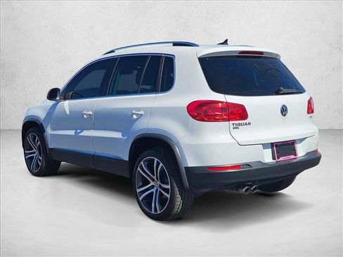 Used 2017 Volkswagen Tiguan SEL image 8