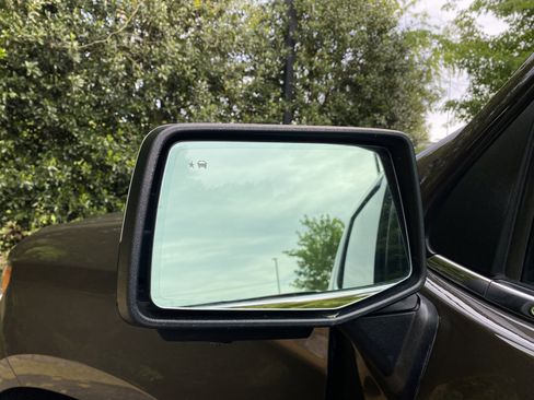 Used 2023 Chevrolet Silverado 1500 LTZ image 41