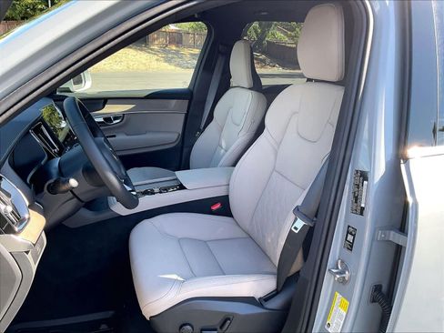 New 2027 Volvo XC90 B6 Plus AWD/4WD image 11
