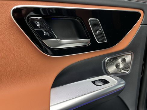 Certified 2025 Mercedes-Benz GLC 300 4MATIC image 47