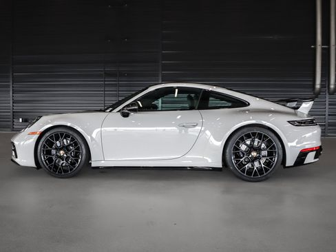 Certified 2022 Porsche 911 Carrera S RWD image 2