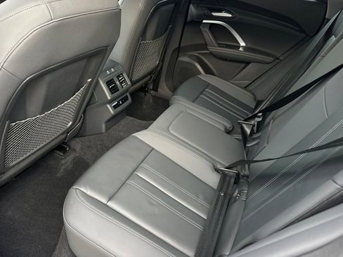 Used 2025 Audi Q5 Premium w/ 19" Wheel Package image 11