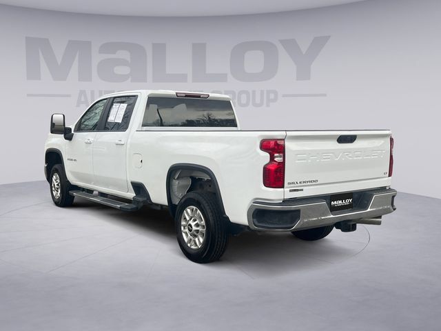 Used 2024 Chevrolet Silverado 2500 LT AWD/4WD image 3