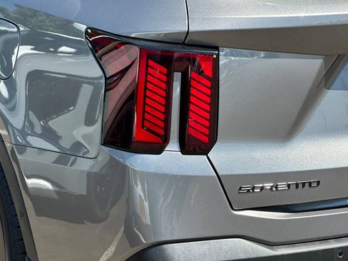 Certified 2026 Kia Sorento SX Prestige AWD/4WD image 26