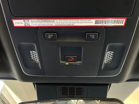 Used 2026 Toyota Camry SE FWD image 18