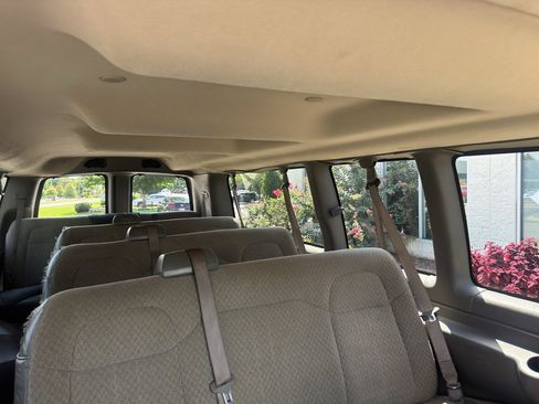 Used 2023 Chevrolet Express 3500 LS RWD image 13