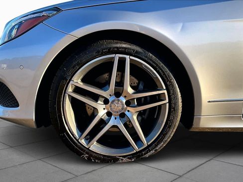 Used 2015 Mercedes-Benz E 400 Cabriolet image 9