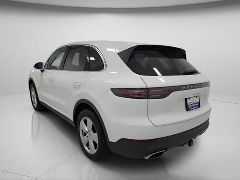 Used 2020 Porsche Cayenne AWD/4WD image 5