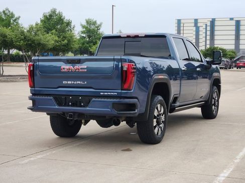 Used 2024 GMC Sierra 2500 Denali w/ Denali Reserve Package AWD/4WD image 5