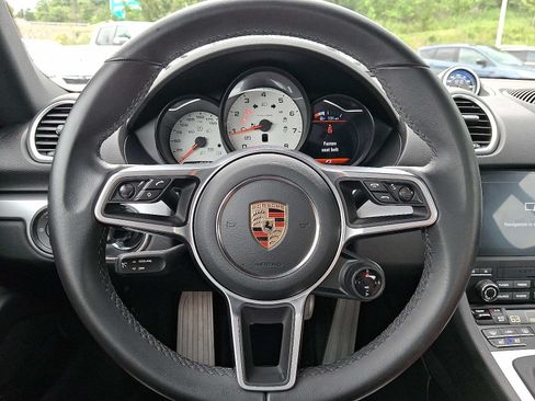 Used 2025 Porsche 718 Cayman S RWD image 19