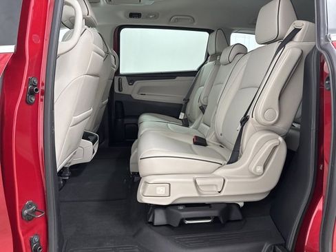 Used 2025 Honda Odyssey Touring image 29