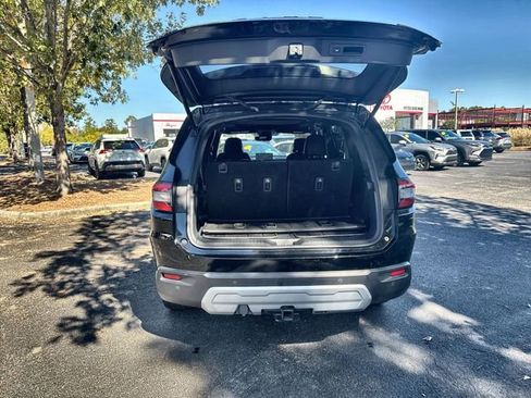 Used 2023 Honda Pilot TrailSport image 33