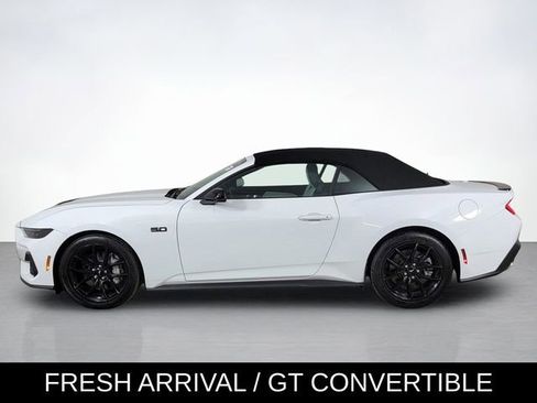 Used 2025 Ford Mustang GT Premium RWD image 6