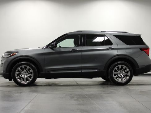 Used 2026 Ford Explorer Platinum AWD/4WD image 7