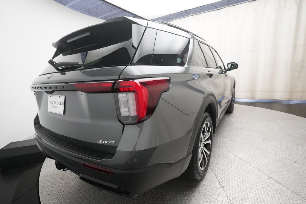 Used 2026 Ford Explorer ST-Line AWD/4WD image 15