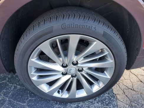 New 2025 Buick Envision Avenir image 7