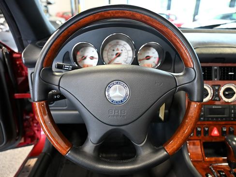 Used 2002 Mercedes-Benz SLK 320 w/ K4 Opt Pkg image 25