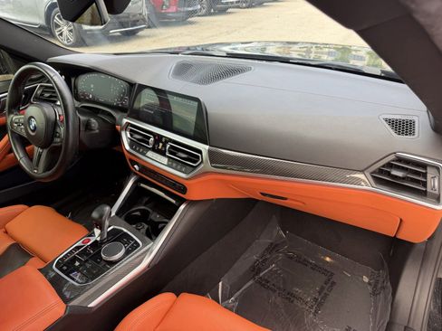 Used 2021 BMW M4 Competition w/ M Carbon Exterior Package RWD image 18