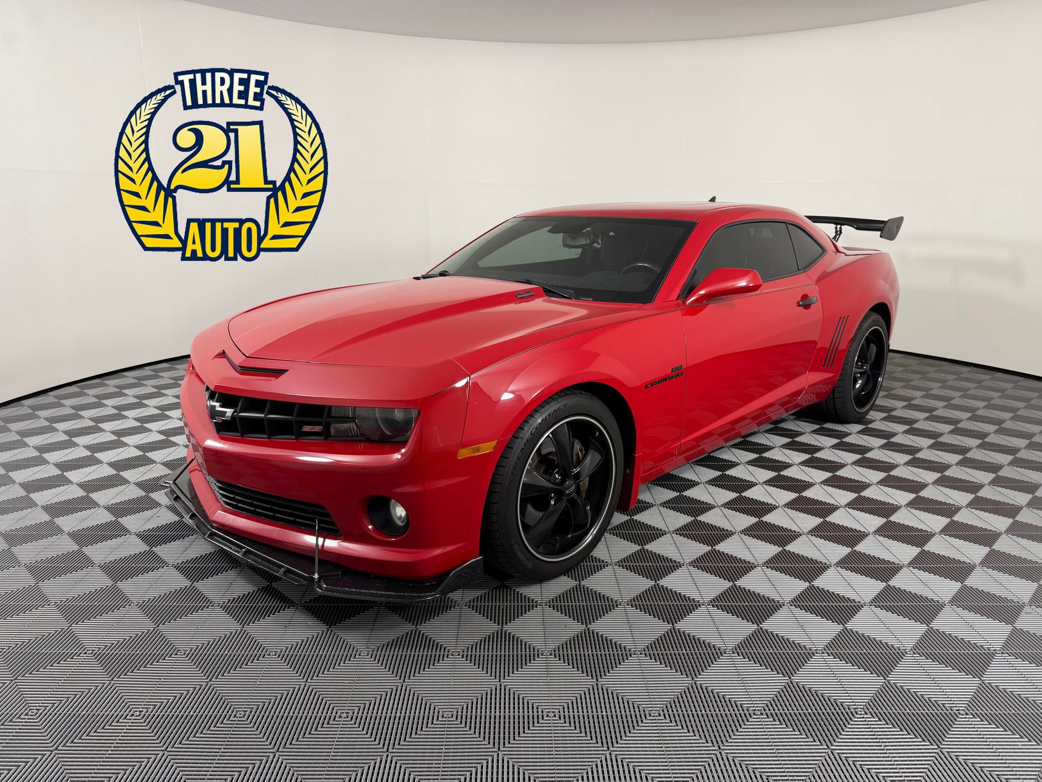 Used 2010 Chevrolet Camaro SS w/ RS Package RWD image 1