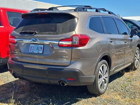 Used 2022 Subaru Ascent Limited AWD/4WD image 5