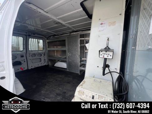 Used 2014 Ford E-350 and Econoline 350 Super Duty w/ Power Group image 19