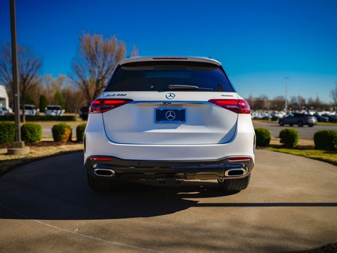 New 2026 Mercedes-Benz GLE 450 4MATIC image 9