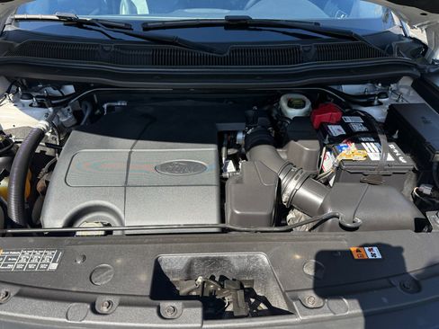 Used 2016 Ford Explorer XLT w/ Equipment Group 202A FWD image 20