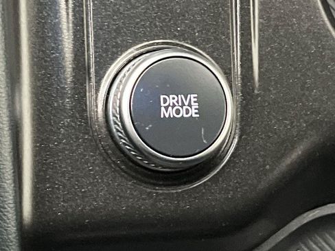 Certified 2025 Ford Explorer ST-Line AWD/4WD image 18