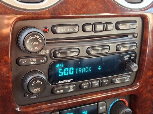 Used 2005 GMC Envoy Denali AWD/4WD image 5