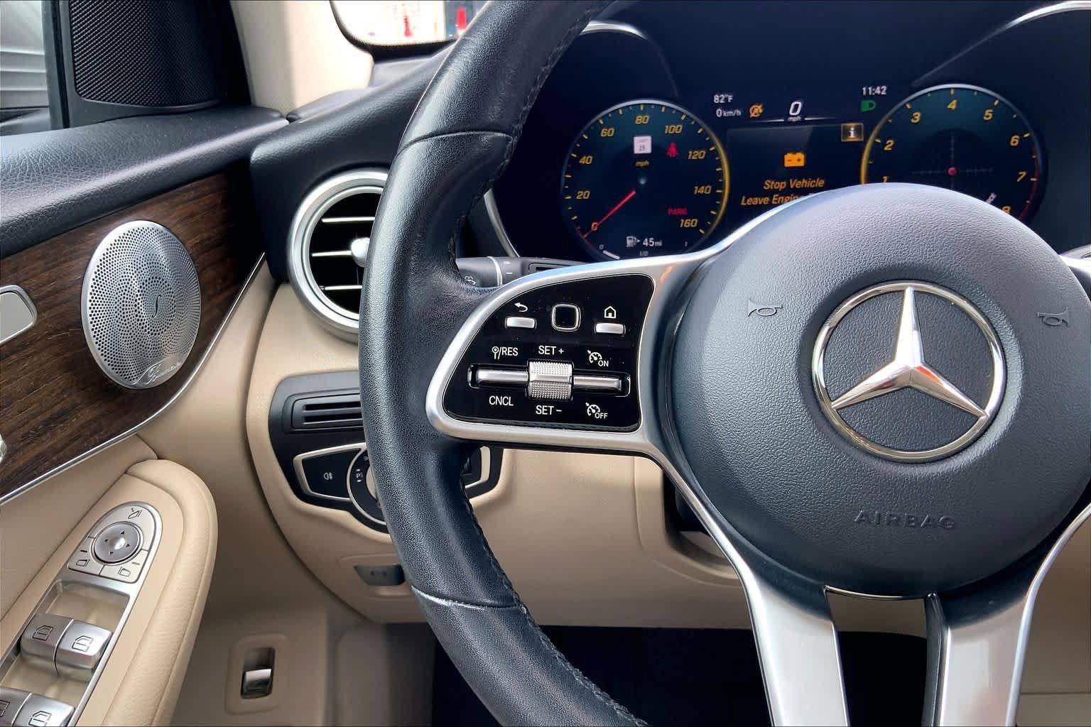 Used 2020 Mercedes-Benz GLC 300 image 24
