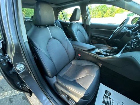 Used 2022 Toyota Camry XSE FWD image 33
