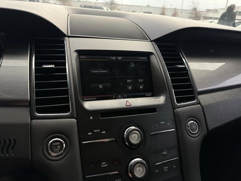 Used 2015 Ford Taurus SEL w/ Equipment Group 201A image 16