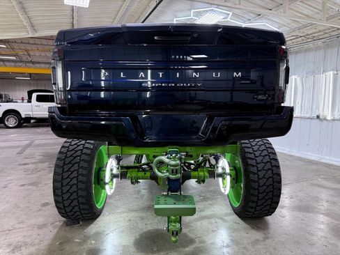Used 2022 Ford F250 Platinum w/ FX4 Off-Road Package AWD/4WD image 5