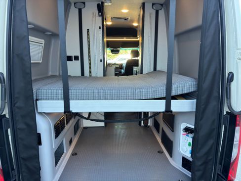 Used 2020 Mercedes-Benz Sprinter 2500 w/ Premium Plus Package image 11