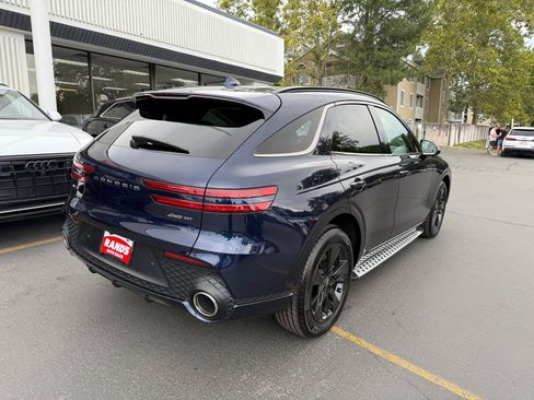 Used 2025 Genesis GV70 3.5T Sport AWD/4WD image 7