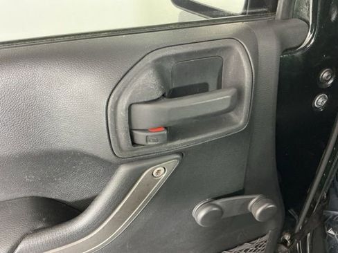 Used 2012 Jeep Wrangler Sport image 12