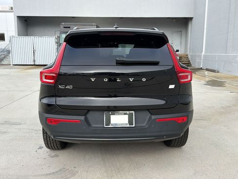 Used 2023 Volvo XC40 Recharge Ultimate AWD/4WD image 10