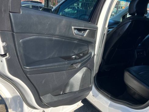Used 2015 Ford Edge SEL w/ Equipment Group 201A FWD image 25