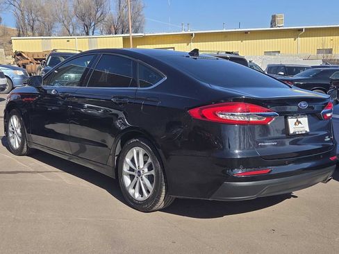 Used 2019 Ford Fusion SE image 5