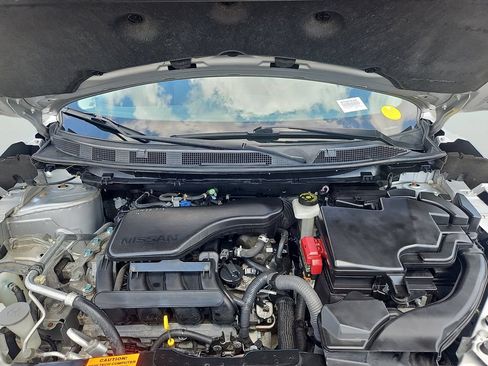 Used 2017 Nissan Rogue Sport SV AWD/4WD image 28