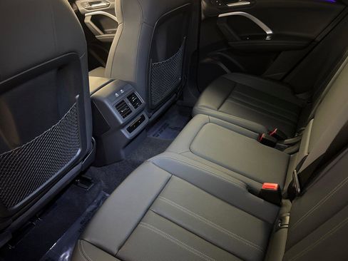 Certified 2025 Audi Q5 Premium Plus w/ Premium Plus image 12