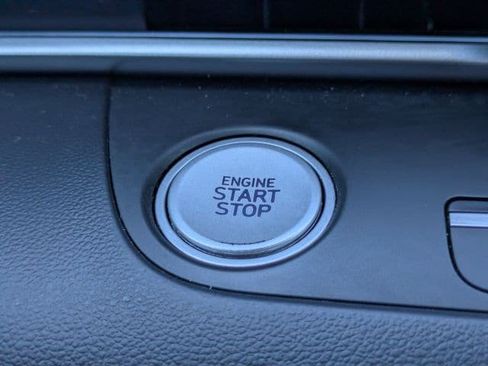 Used 2024 Hyundai Elantra SEL FWD image 26