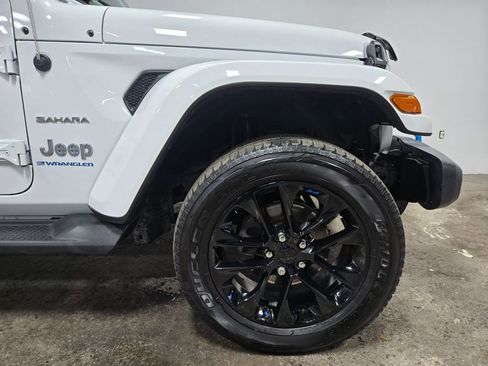 Used 2023 Jeep Wrangler Unlimited Sahara w/ Cold Weather Group image 64
